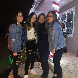 Meet your Posher, Brooke